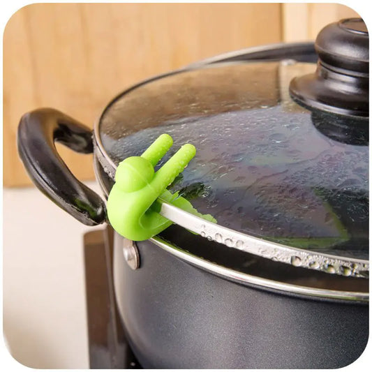 Silicone Kitchen Utensil Spill Guard